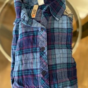 Juniors kids plaid shami sequence shirt .